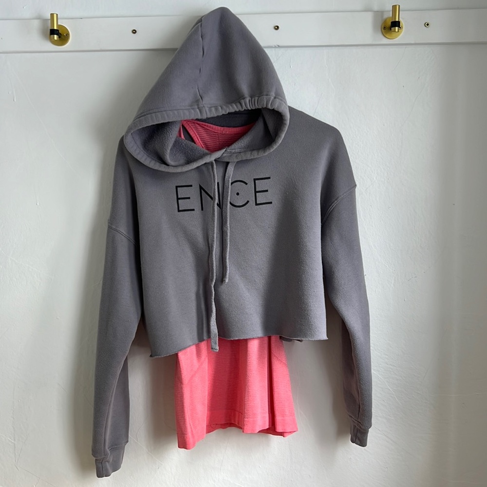 Ence crop hoodie 💪🏼